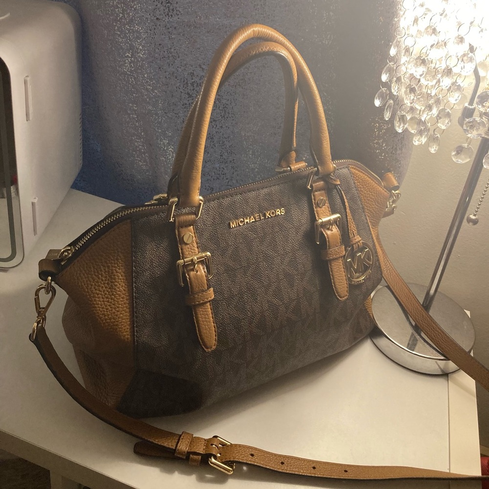 Authentic Michael kors handbag